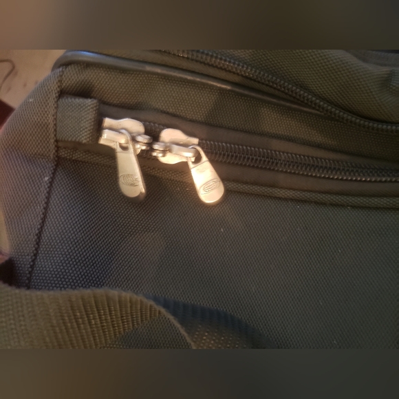 Globetrotter Duffle Bag - Picture 3 of 6